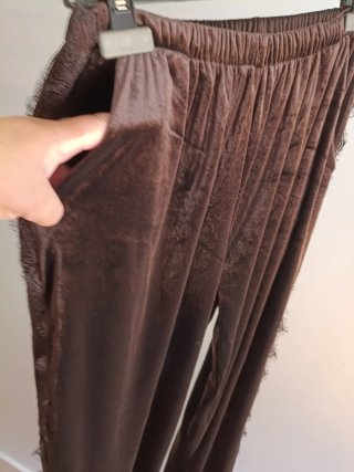 Pantalón terciopelo botapiés elásticos