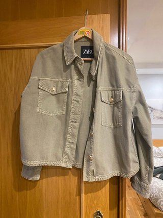 Cazadora Zara Verde Oliva