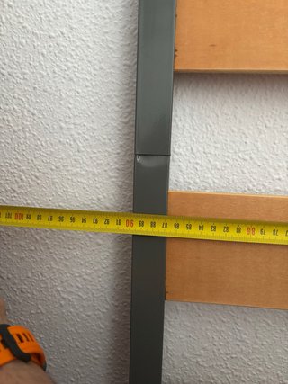 Cama de madera estilo clásico