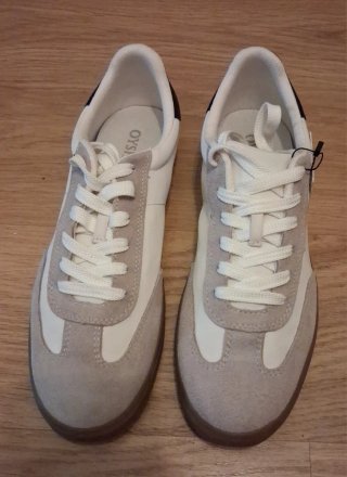 "Zapatillas Oysho Unisex Talla. 40".