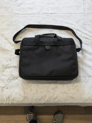 Cartera porta ordenador portátil. PC