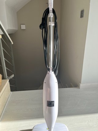Escoba y Limpiador Vapor