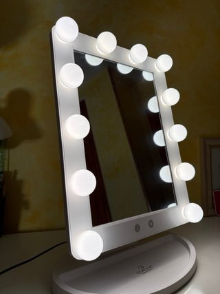 Espejo de maquillaje D’ORLEAC con iluminación LED