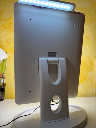 Espejo de maquillaje D’ORLEAC con iluminación LED
