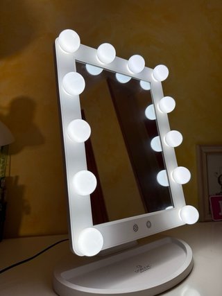 Espejo de maquillaje D’ORLEAC con iluminación LED
