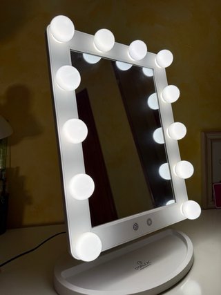 Espejo de maquillaje D’ORLEAC con iluminación LED