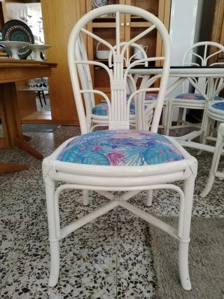 Conjunto de Mesa y 6 Sillas de Ratán Blanco con