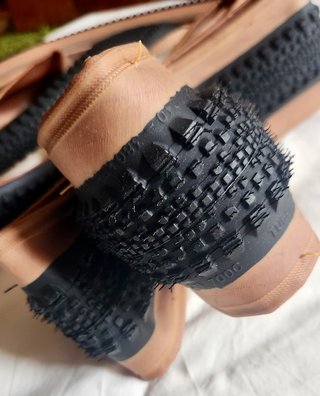 Cubiertas Gravel 700x37c (2 unidades)