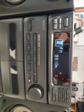 Equipo Hi-Fi Sony MHC-610