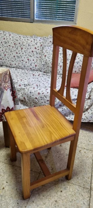 Mesa comedor y 6 sillas madera pino