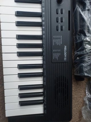 Teclado Alesis Melody 61 MK4