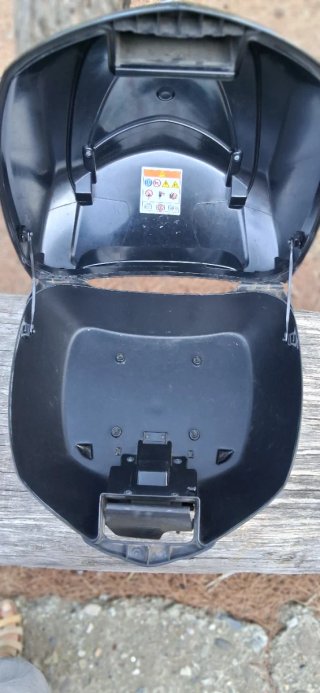Baúl Honda Scoopy Negro+ 2 llaves