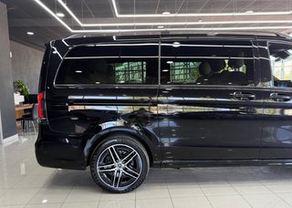 Mercedes-Benz Clase V300 2024