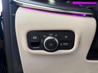 Mercedes-Benz Clase V300 2024