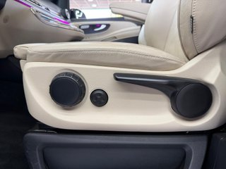 Mercedes-Benz Clase V300 2024