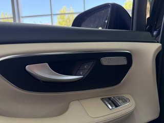 Mercedes-Benz Clase V300 2024