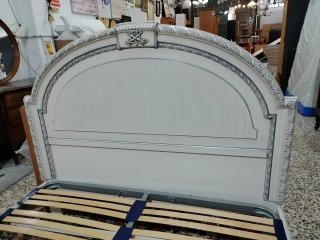Cama Clasica Tallada