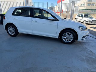 Volkswagen Golf 2021
