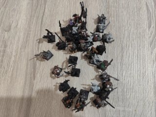 Figuras Skaven Guerreros Clan