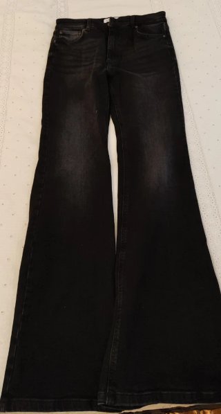 Pantalones negros campana anchos