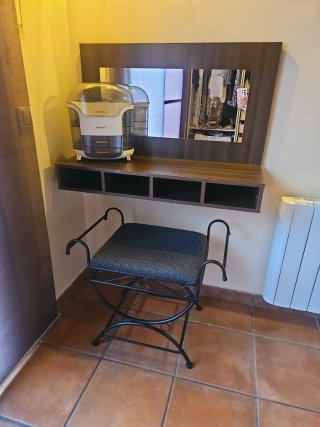 Tocador de pared madera y cristal