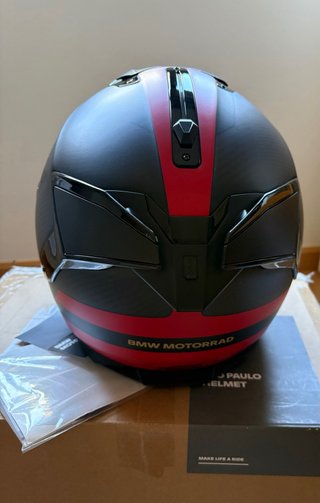 Casco BMW Motorrad Xomo Carbono.