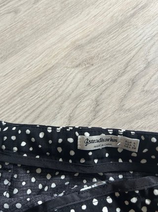 Falda con Pantalon corta negra con puntos blancos