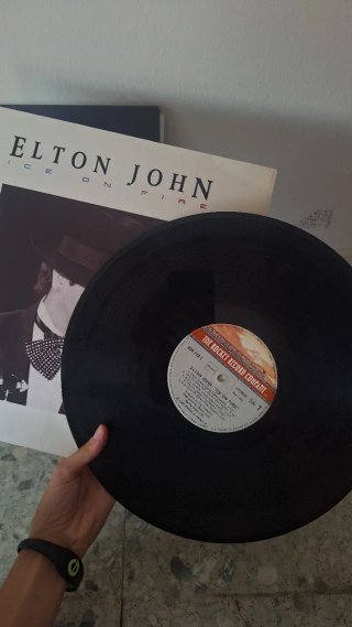 2 Vinilos Elton John