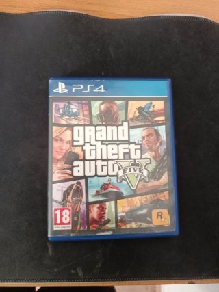 PS4 Slim 1TB Sony con todos los cables