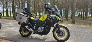 Suzuki V-Strom 650XT Adventure Moto