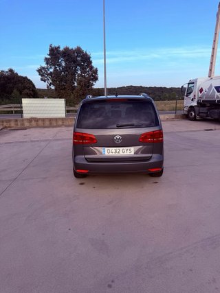 Volkswagen Touran 1.6 Tdi 105 cv