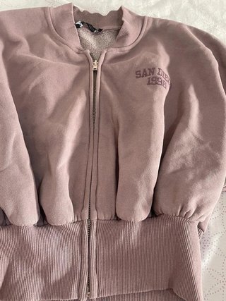 Chaqueta bomber corta Zara rosa