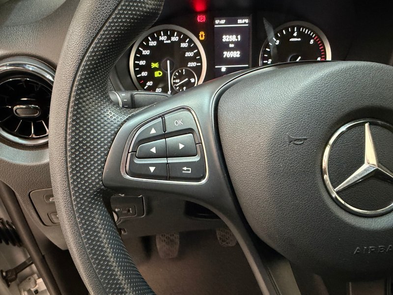 Mercedes-Benz Vito 2022, foto 30