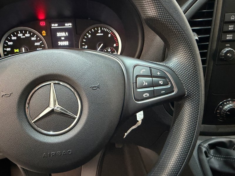 Mercedes-Benz Vito 2022, foto 31