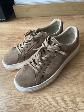 Zapatillas Zara beige de ante – Nuevas sin estrena
