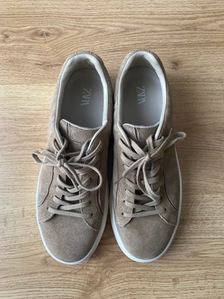 Zapatillas Zara beige de ante – Nuevas sin estrena