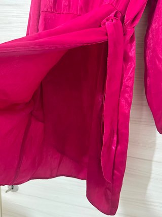 Vestito Zara fucsia a portafoglio effetto satinato