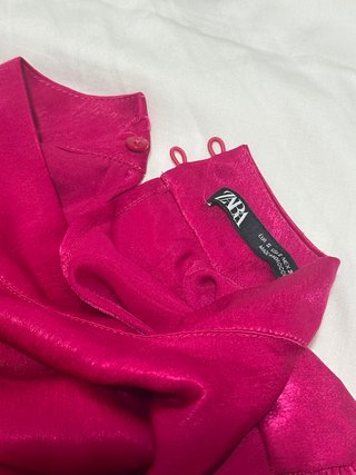 Vestito Zara fucsia a portafoglio effetto satinato