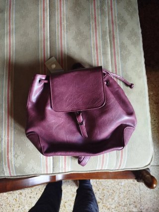 Bolso burdeos sin estrenar