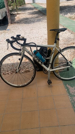 Bicicleta SCOTT carretera blanca