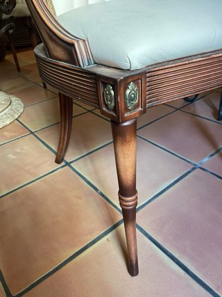 Mesa salón cristal Vidal Grau y 4 butacas