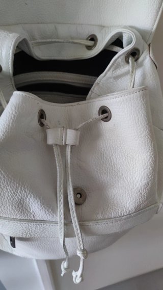 Zainetto in pelle bianco