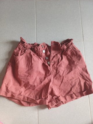 Pantaloni corti donna rosa taglia M