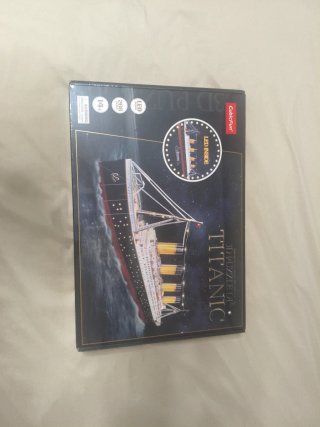 Puzzle 3D Titanic CubicFun LED