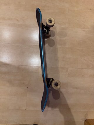 Tabla de skate azul