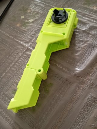 Lanzador Beyblade X especial.