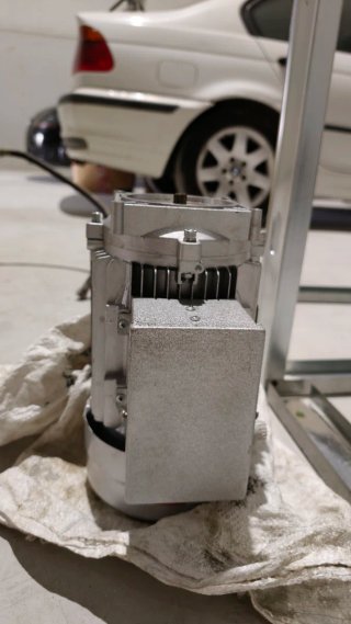 Motor trifásico elevador genérico
