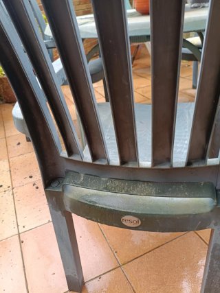 Mesa y 4 Sillas de Jardín