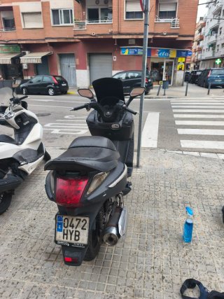 Sym GTS EVO 125 Maxi Scooter Negra