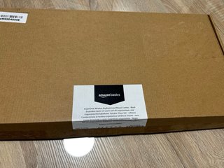 Teclado ergonómico y reposamuñecas